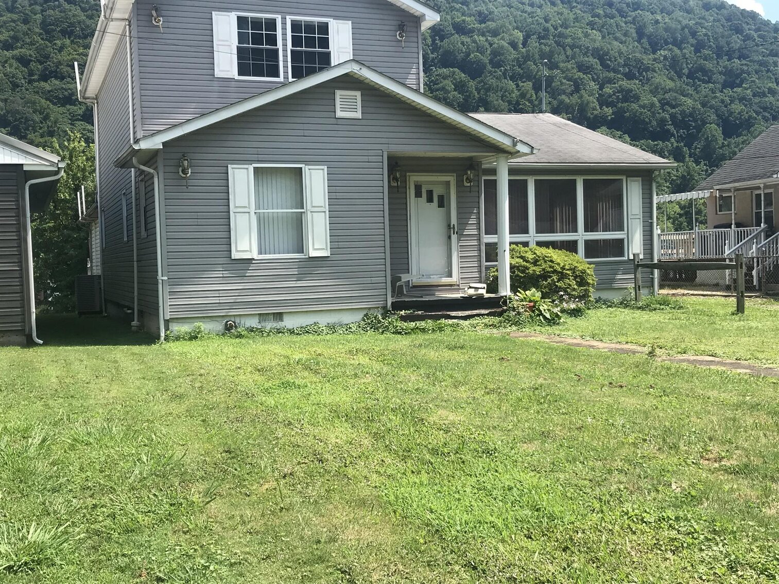 Image for SOLD $49,500 - 4 Bedroom Home on the Kanawha River