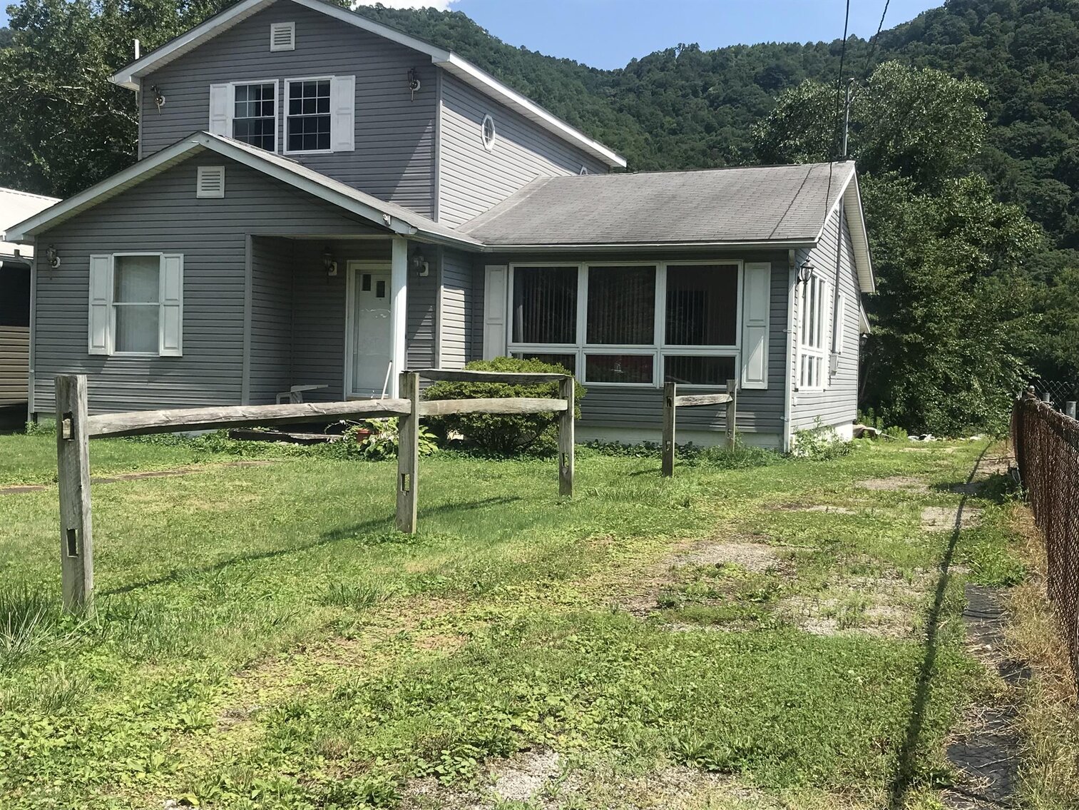Image for SOLD $49,500 - 4 Bedroom Home on the Kanawha River