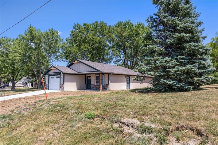 Image for 951 W. Dryden St. - Odessa, MO