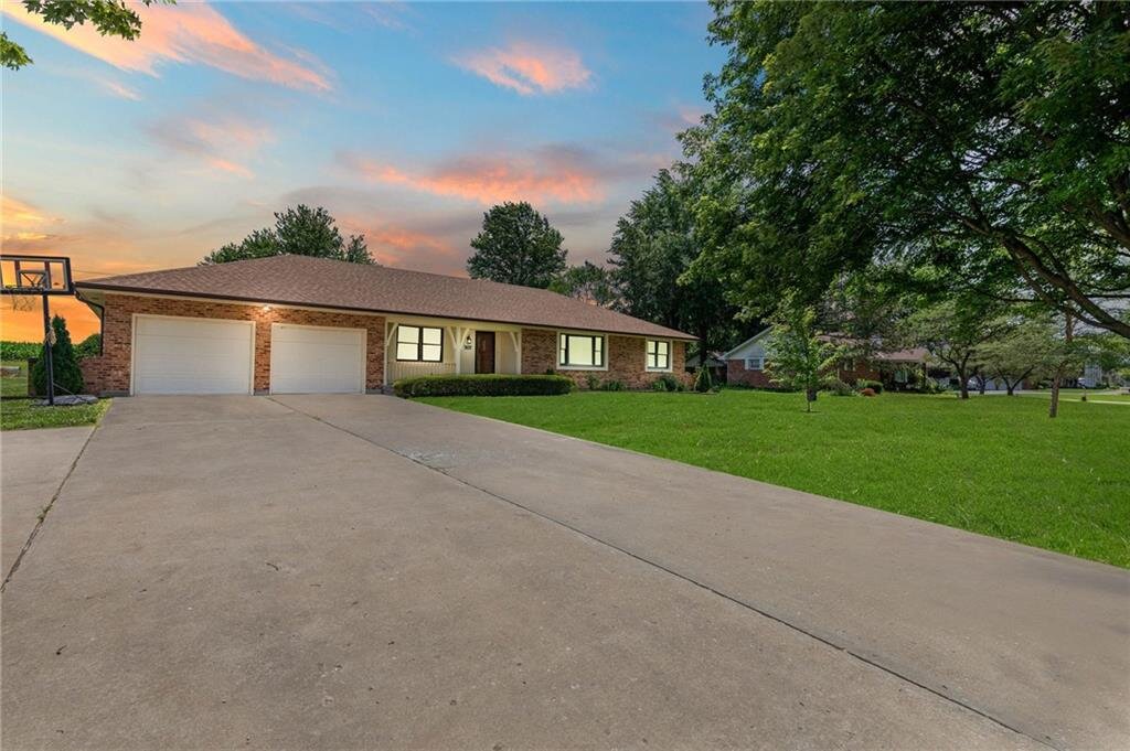 Image for 507 N. Main St. - Higginsville, MO