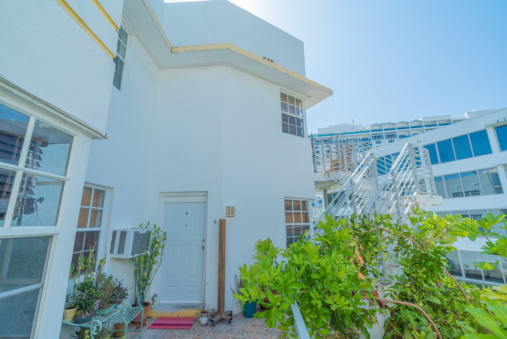 Image for Real Estate Auction - Waterfront 3 Story 10 Unit Apartment Building in Miami Beach, FL