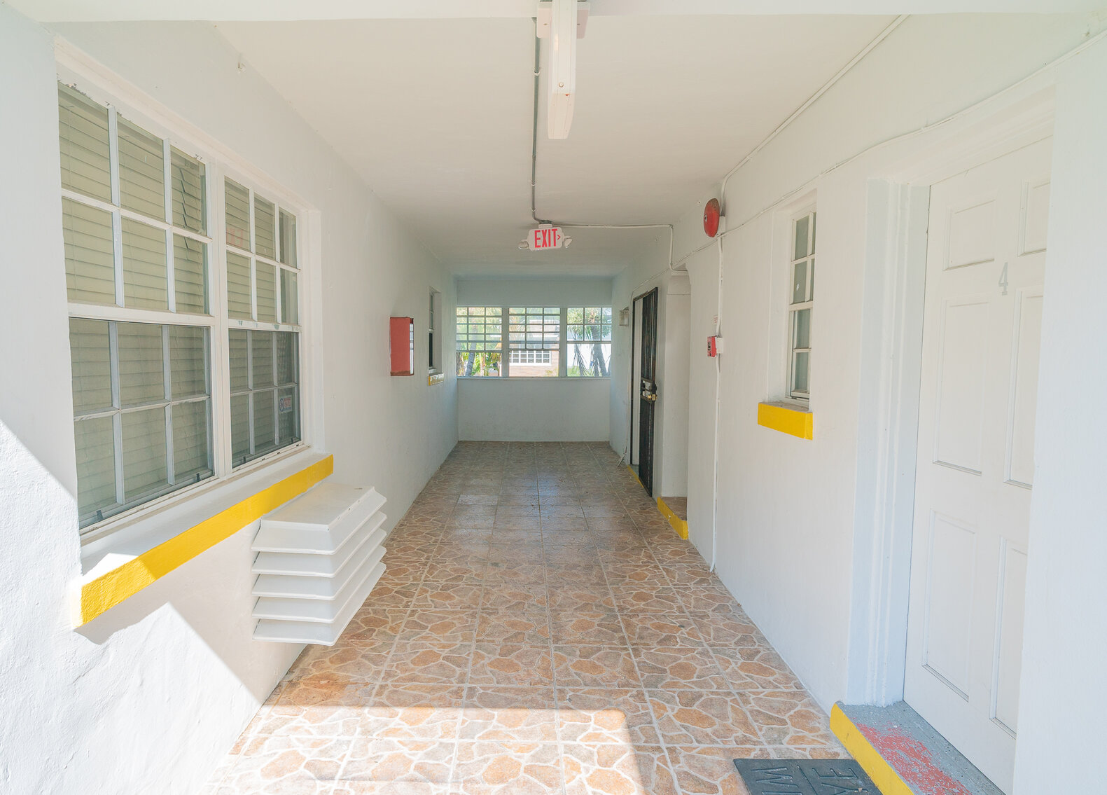 Image for Real Estate Auction - Waterfront 3 Story 10 Unit Apartment Building in Miami Beach, FL