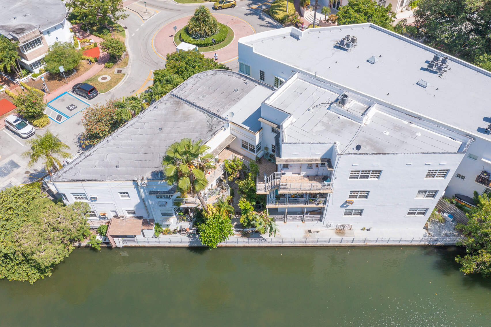 Image for Real Estate Auction - Waterfront 3 Story 10 Unit Apartment Building in Miami Beach, FL