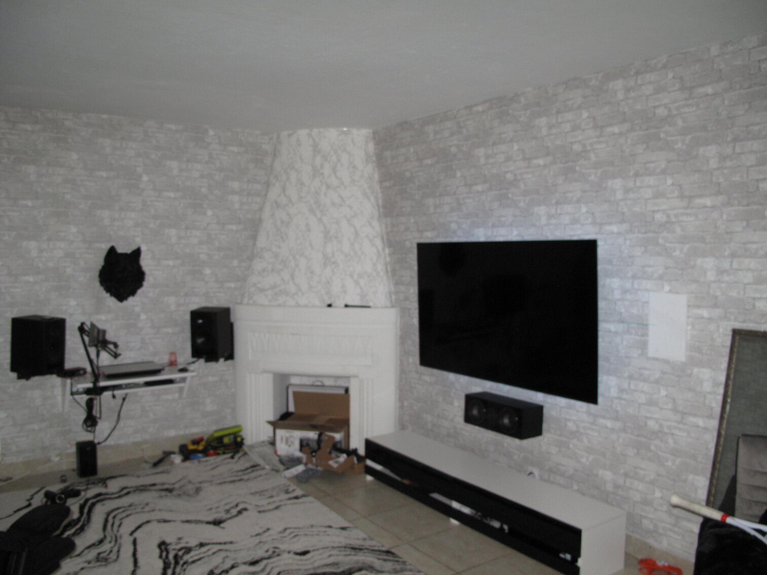 Image for Real Estate Auction - Waterfront 3 Story 10 Unit Apartment Building in Miami Beach, FL