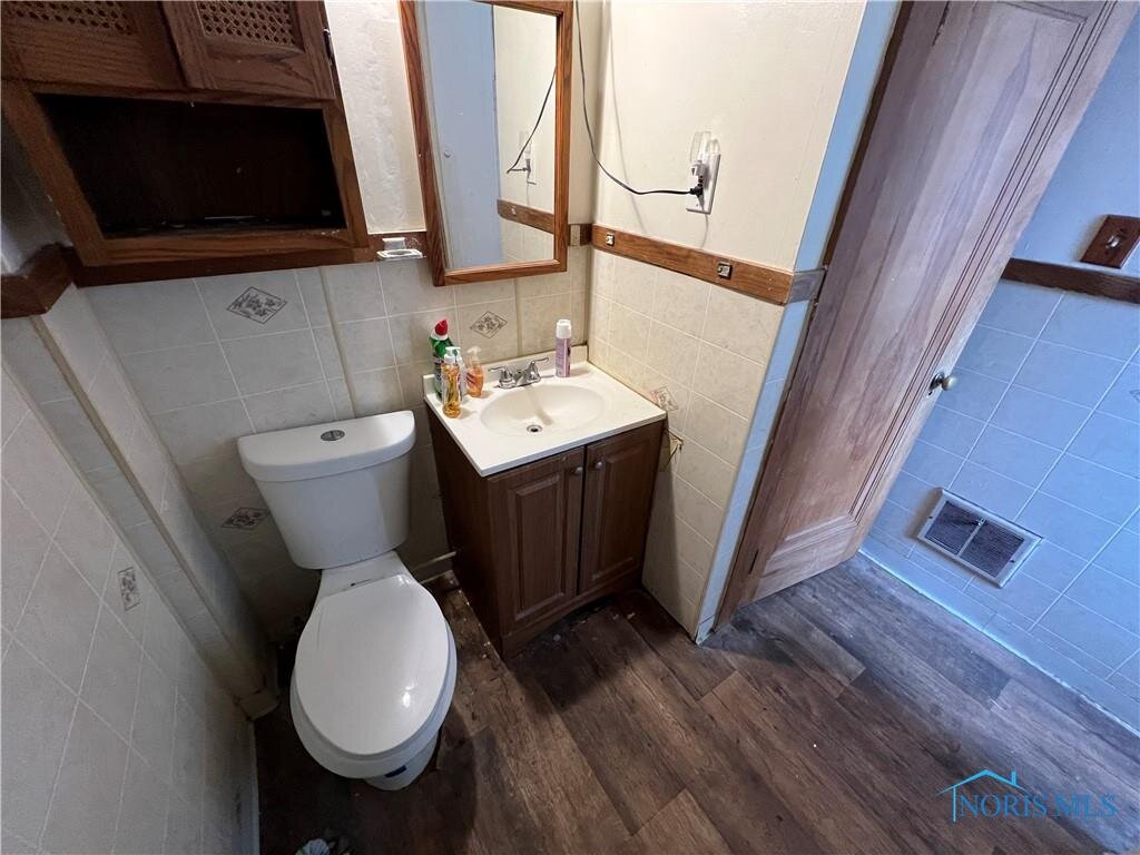 Image for ABSOLUTE AUCTION! 2023 Evansdale Ave