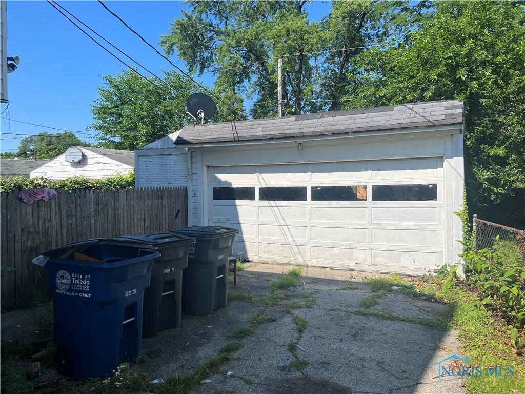 Image for ABSOLUTE AUCTION! 2023 Evansdale Ave