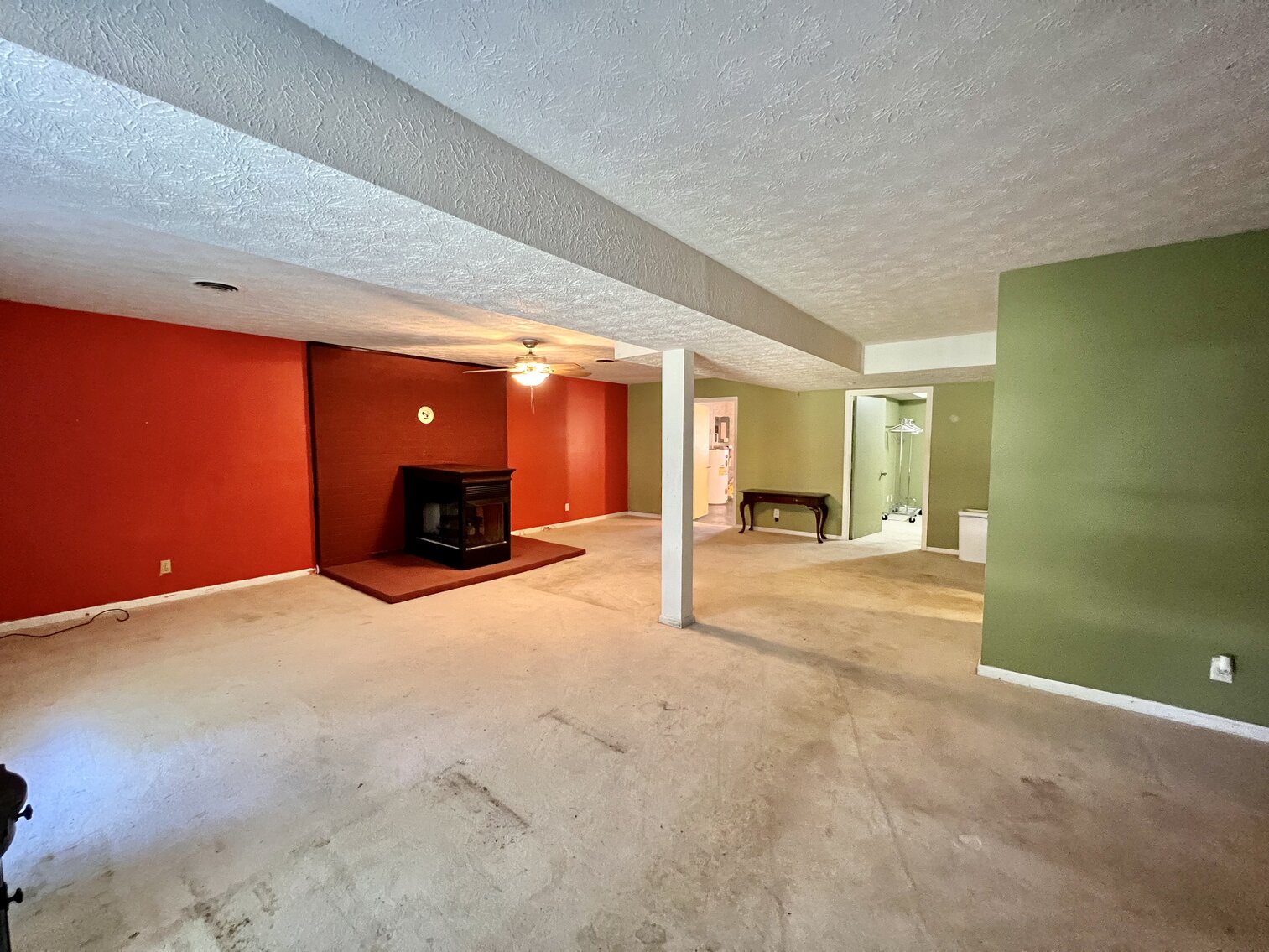 Image for 77 Deepwood Estate Auction