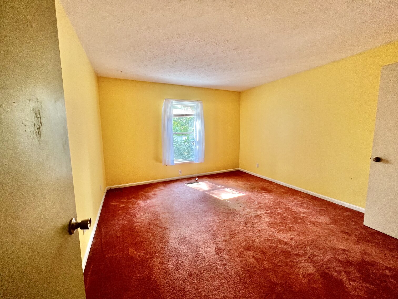 Image for 77 Deepwood Estate Auction