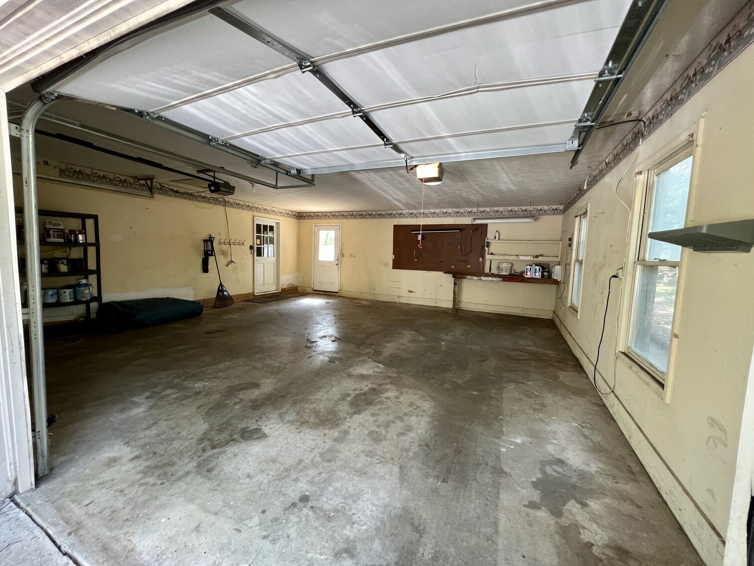 Image for 77 Deepwood Estate Auction