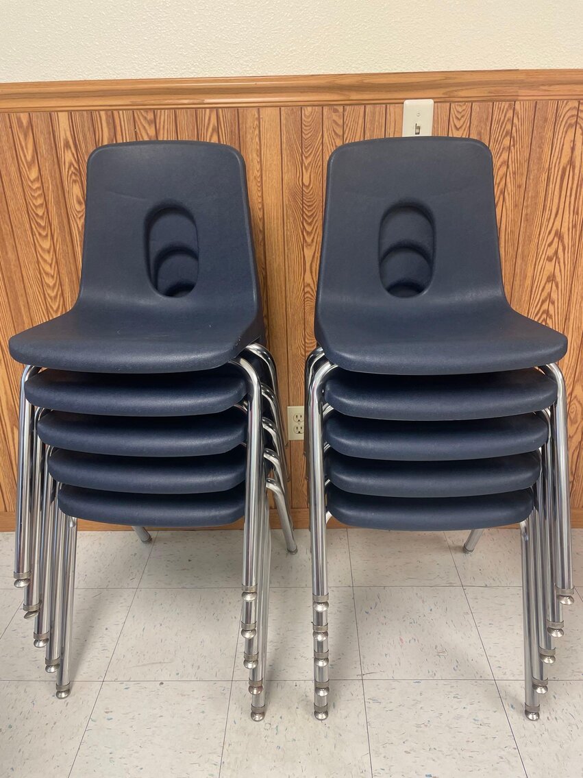 Image for 2006 Jeep Commander, Office / School Equipment and Furniture, Electronics, and Home Decor (Secor)