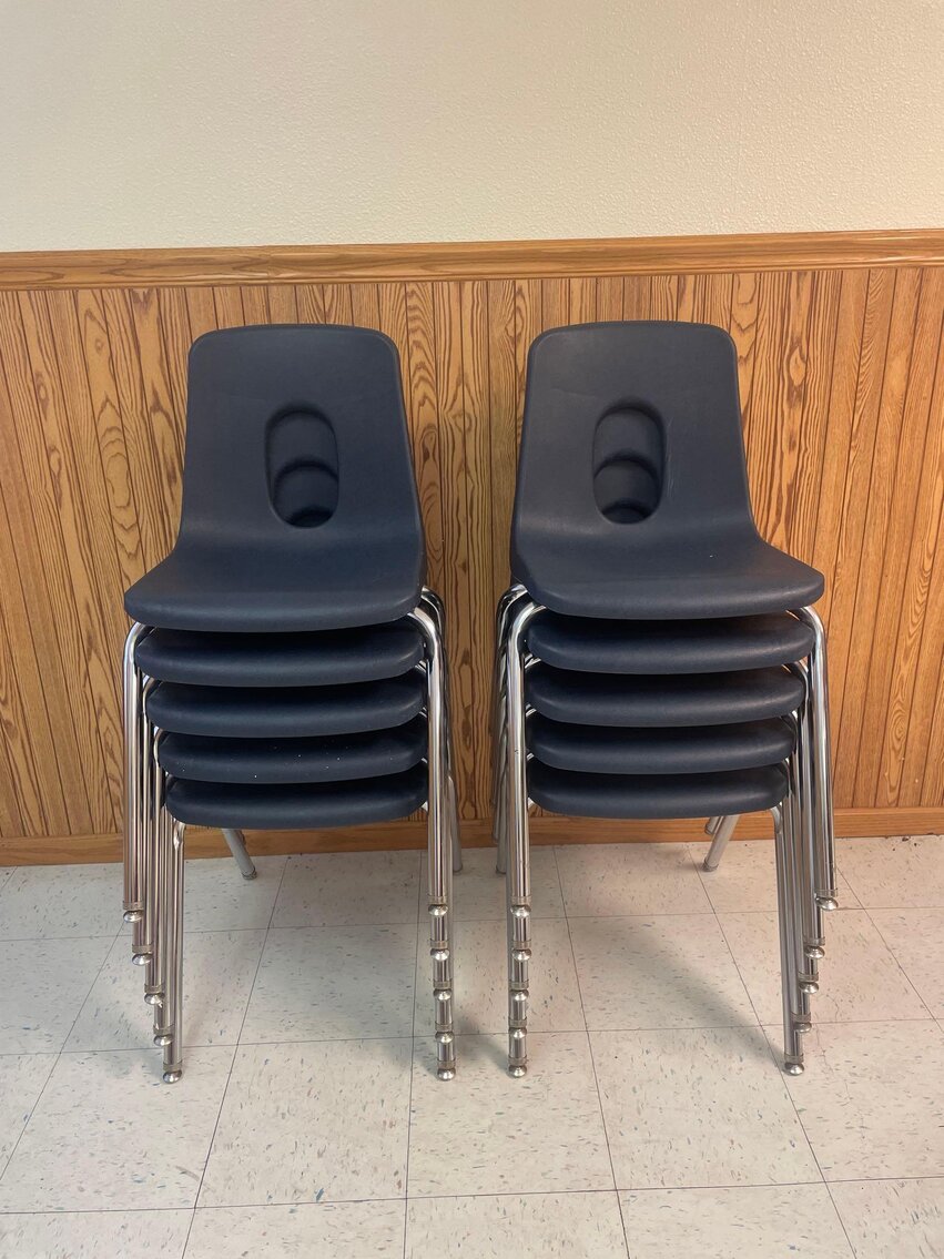 Image for 2006 Jeep Commander, Office / School Equipment and Furniture, Electronics, and Home Decor (Secor)