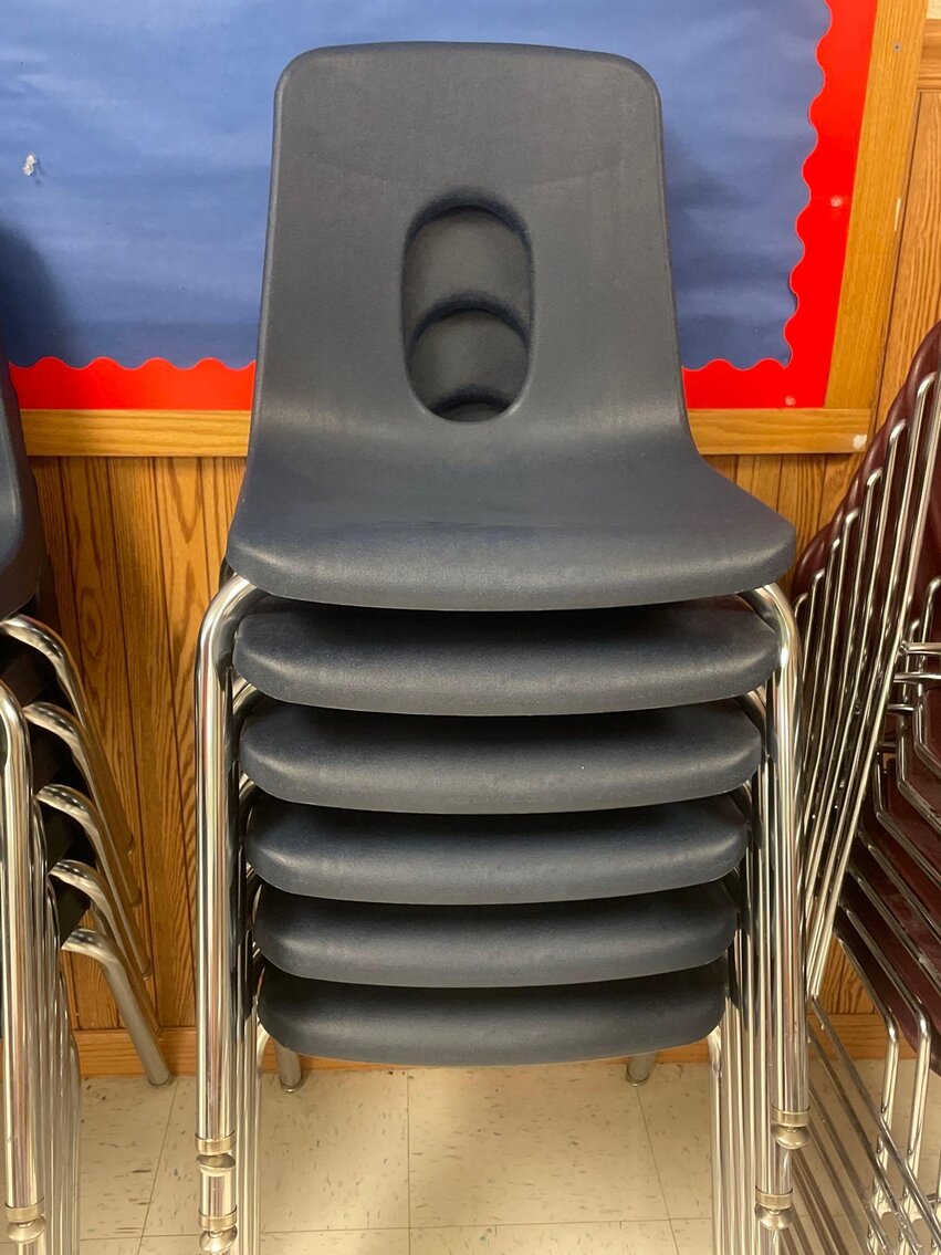 Image for 2006 Jeep Commander, Office / School Equipment and Furniture, Electronics, and Home Decor (Secor)