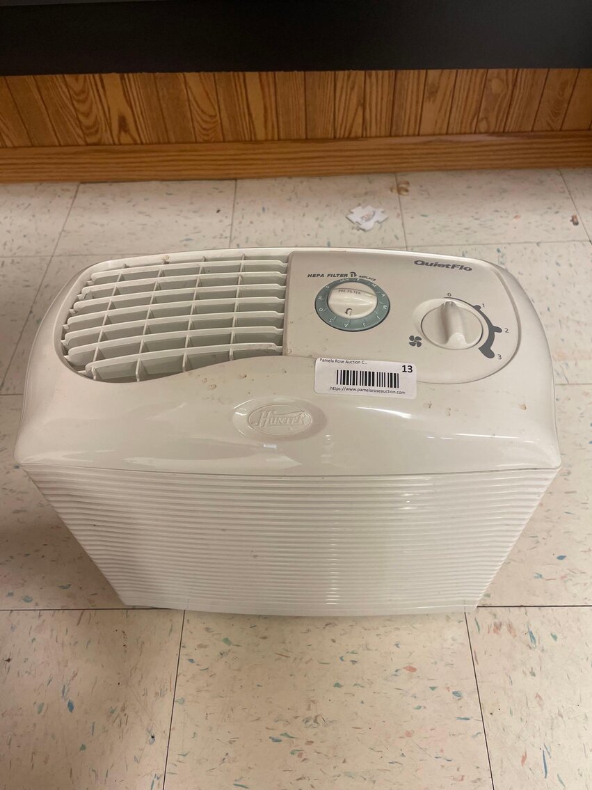 Image for 2006 Jeep Commander, Office / School Equipment and Furniture, Electronics, and Home Decor (Secor)