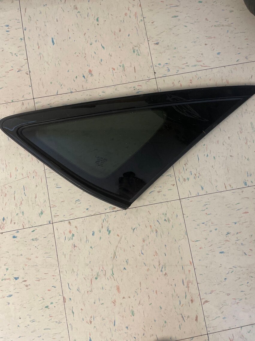 Image for 2006 Jeep Commander, Office / School Equipment and Furniture, Electronics, and Home Decor (Secor)