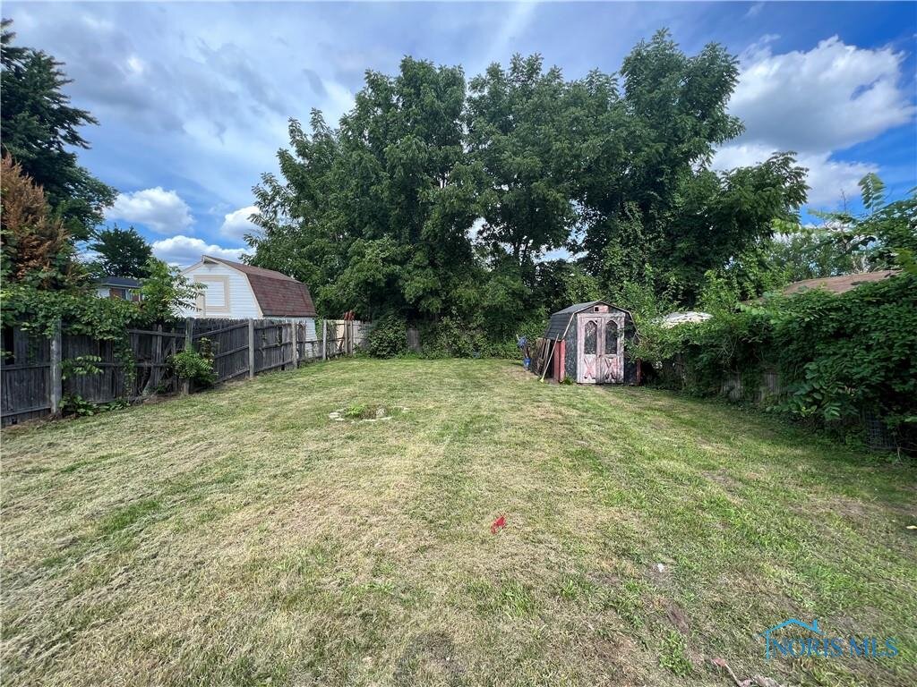 Image for MINIMUM BID AUCTION $55,000! 949 Fries Ave