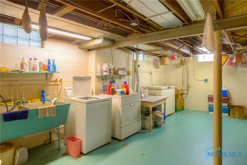 Image for MINIMUM BID AUCTION $279,000! 2053 Holloway Rd