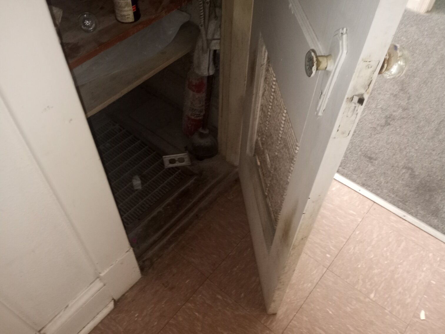 Image for Commercial Investment Opportunity. Former Nail and Hair Salon