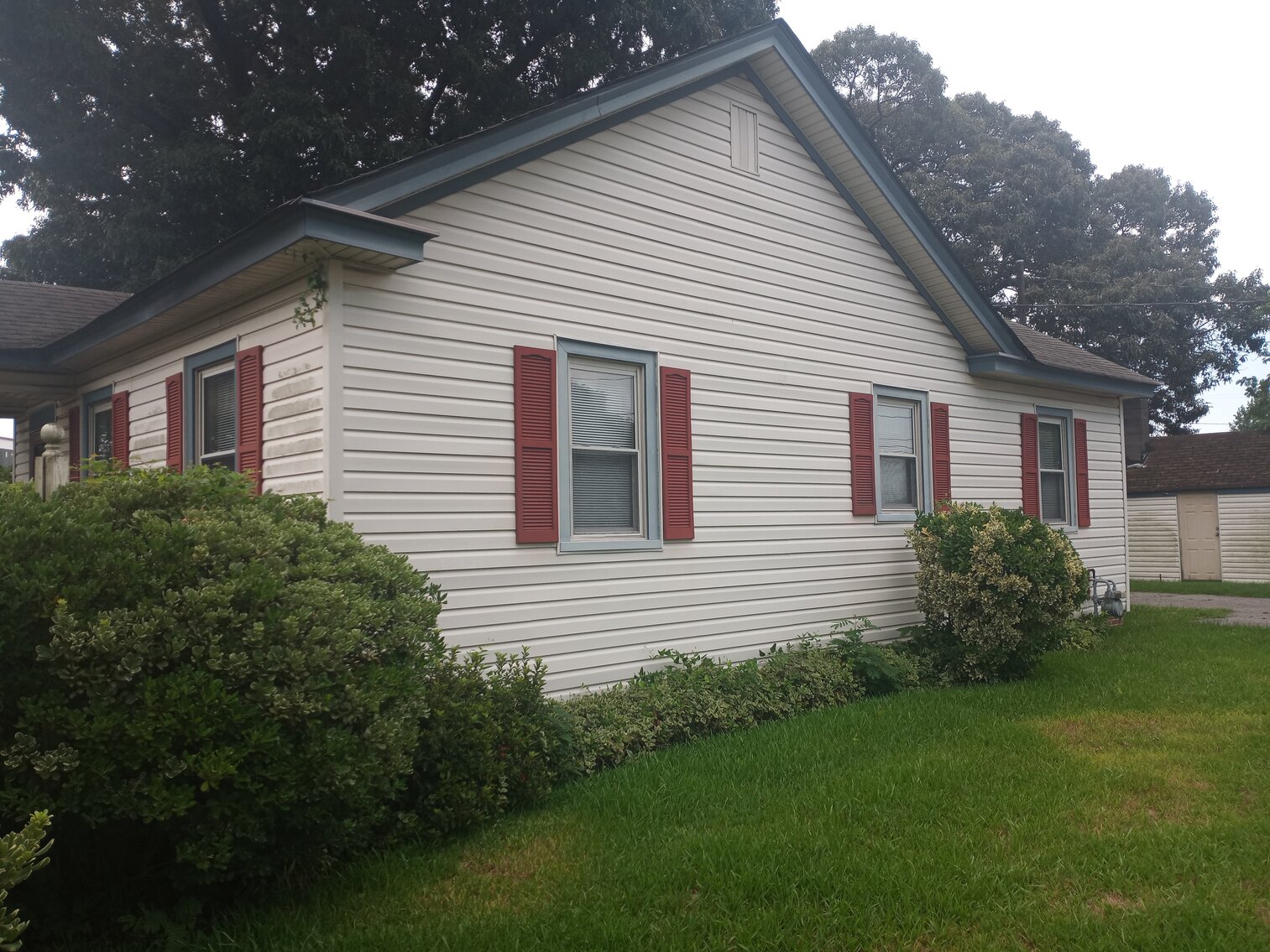 Image for Commercial Investment Opportunity. Former Nail and Hair Salon