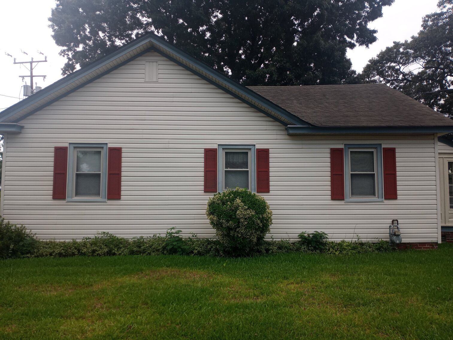 Image for Commercial Investment Opportunity. Former Nail and Hair Salon