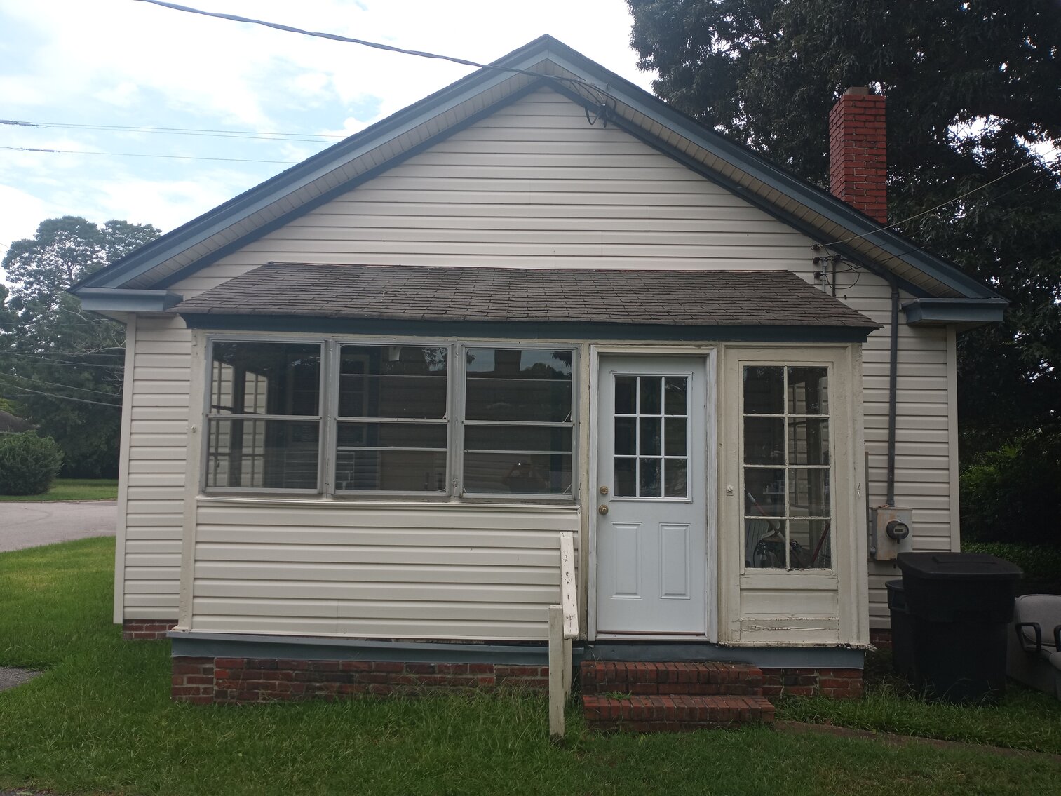 Image for Commercial Investment Opportunity. Former Nail and Hair Salon