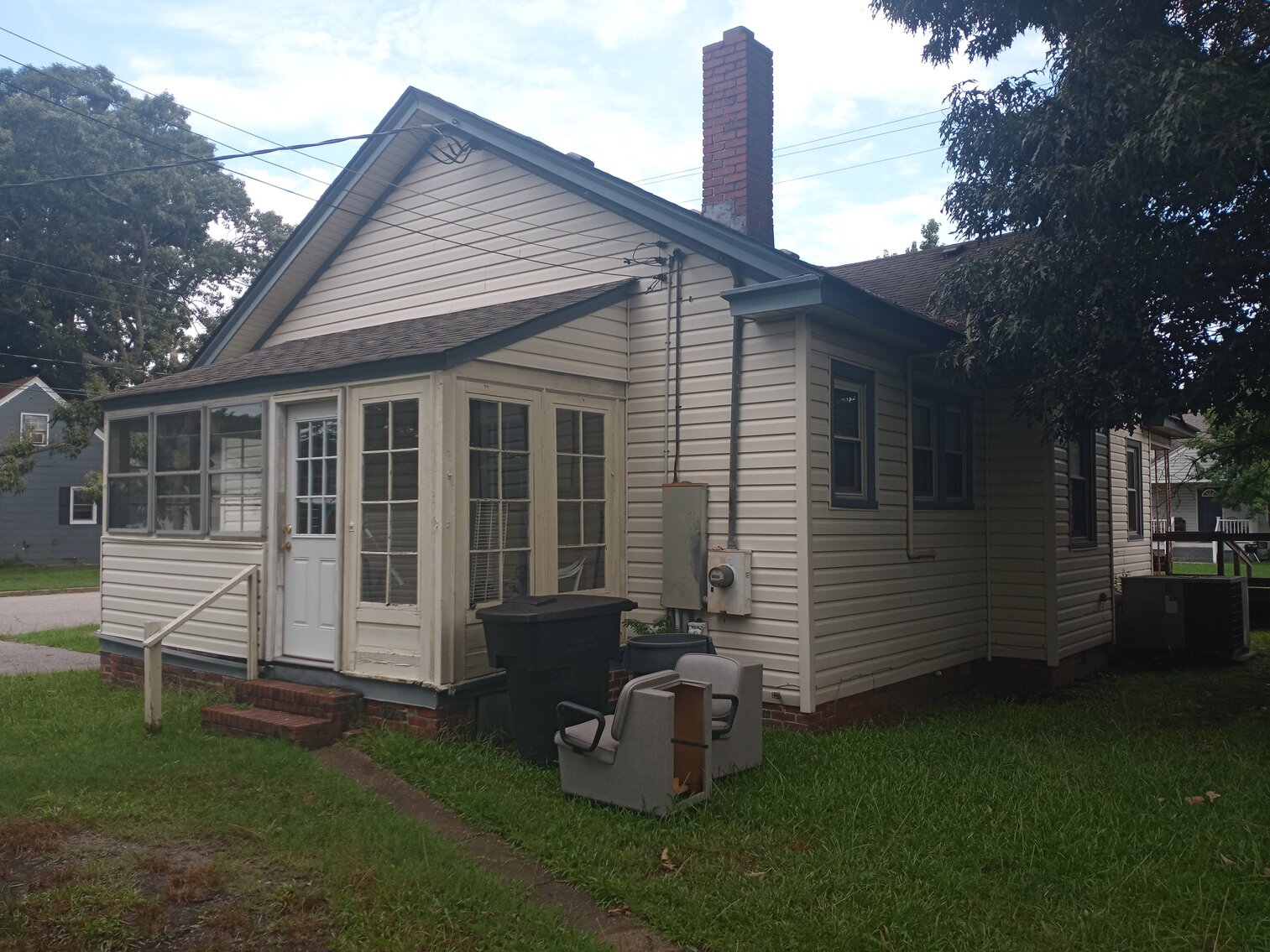 Image for Commercial Investment Opportunity. Former Nail and Hair Salon