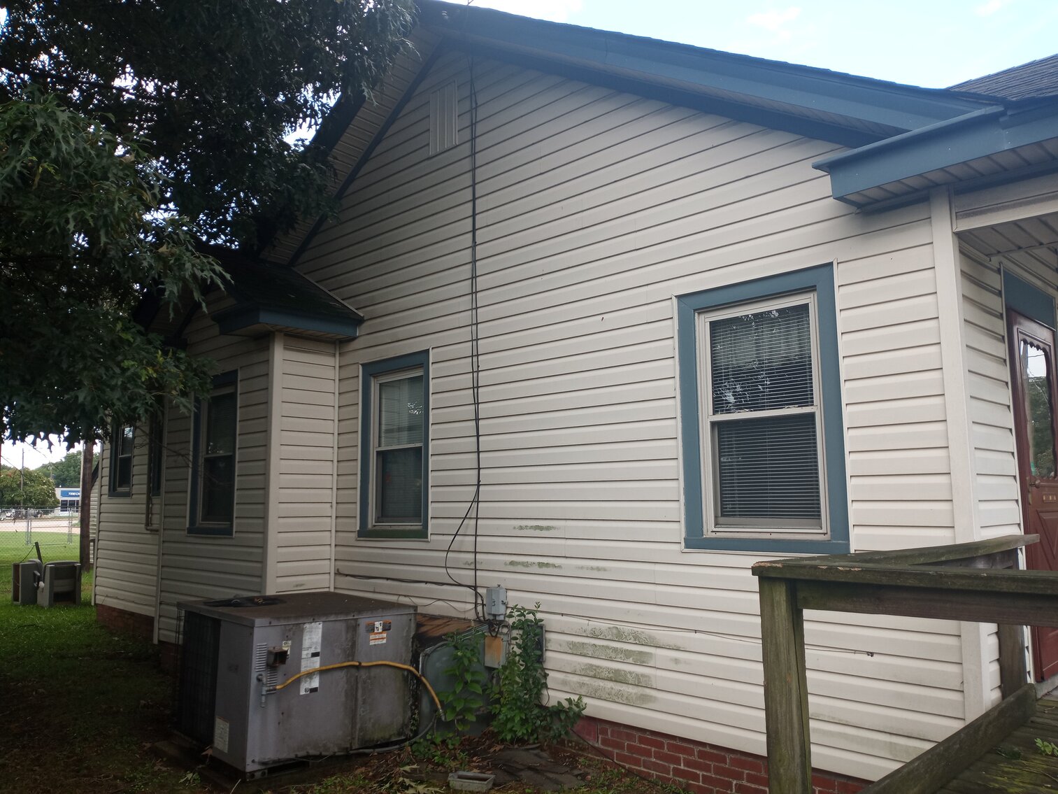 Image for Commercial Investment Opportunity. Former Nail and Hair Salon