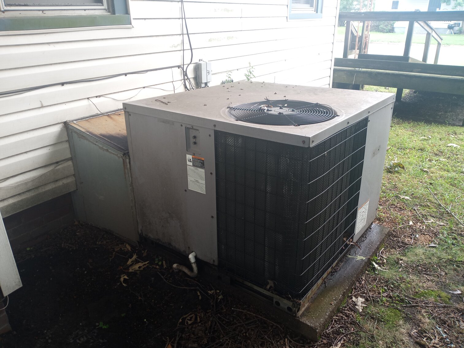 Image for Commercial Investment Opportunity. Former Nail and Hair Salon