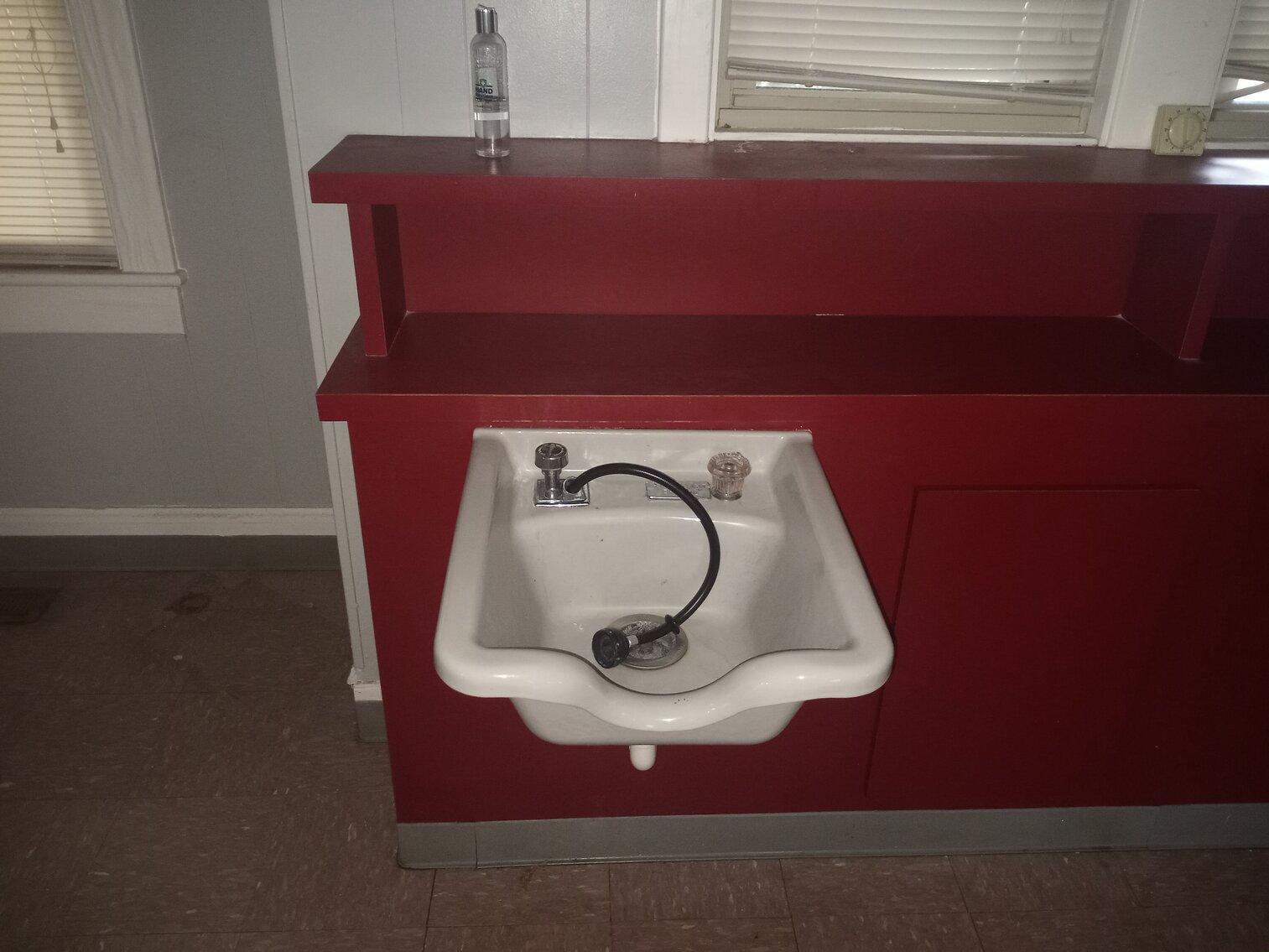 Image for Commercial Investment Opportunity. Former Nail and Hair Salon