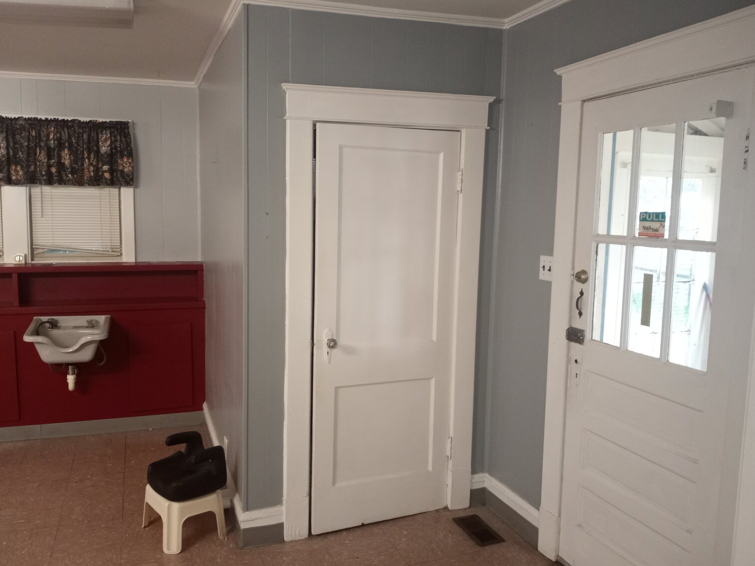 Image for Commercial Investment Opportunity. Former Nail and Hair Salon