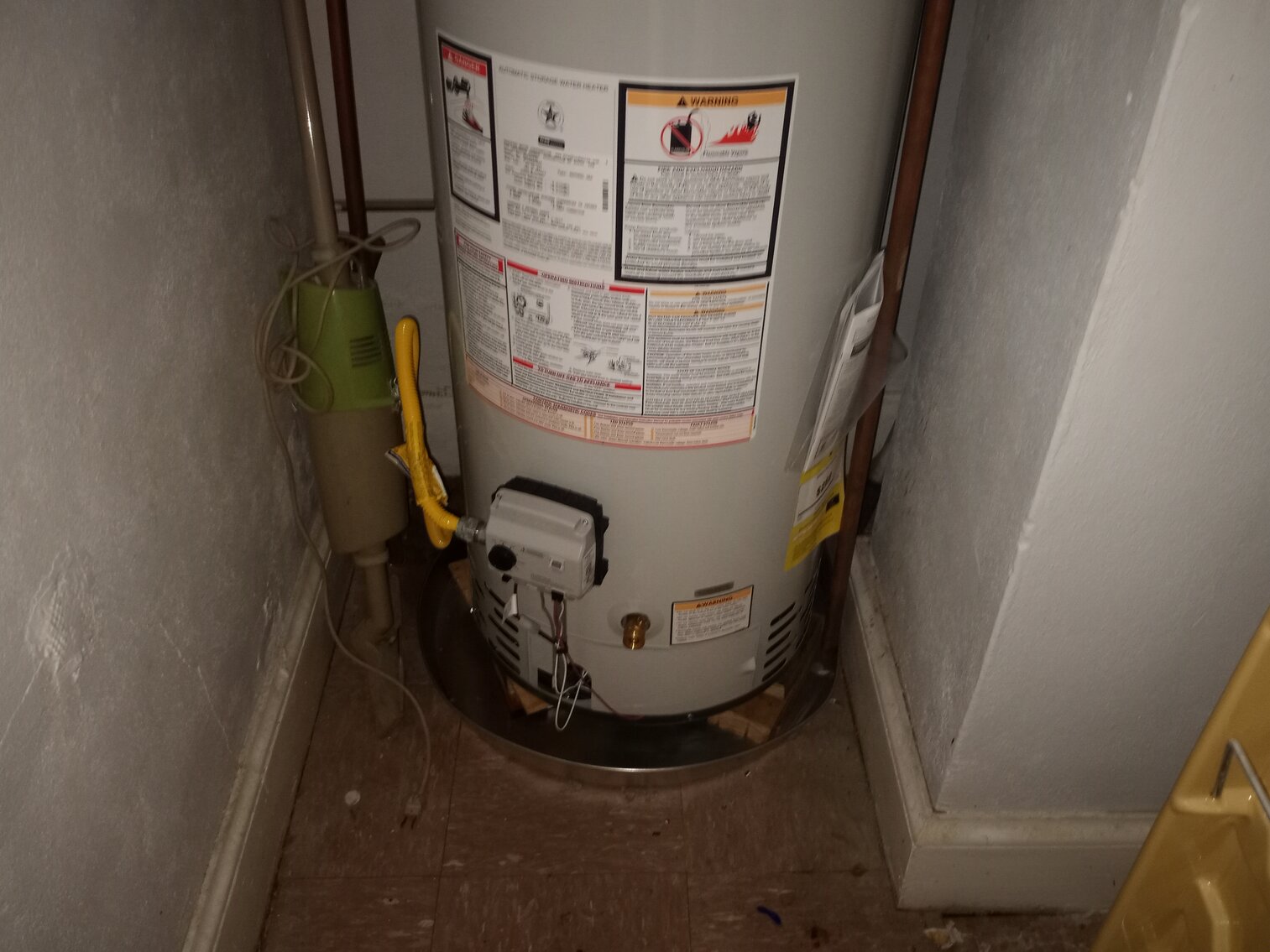 Image for Commercial Investment Opportunity. Former Nail and Hair Salon