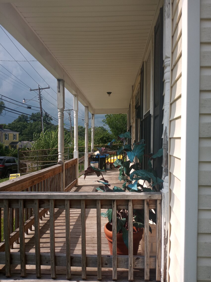 Image for 3 bed 1 Bath 1228 Sq. Single Family Home in Petersburg, Va