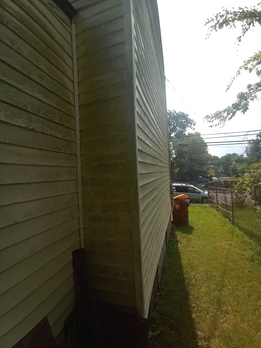 Image for 3 bed 1 Bath 1228 Sq. Single Family Home in Petersburg, Va