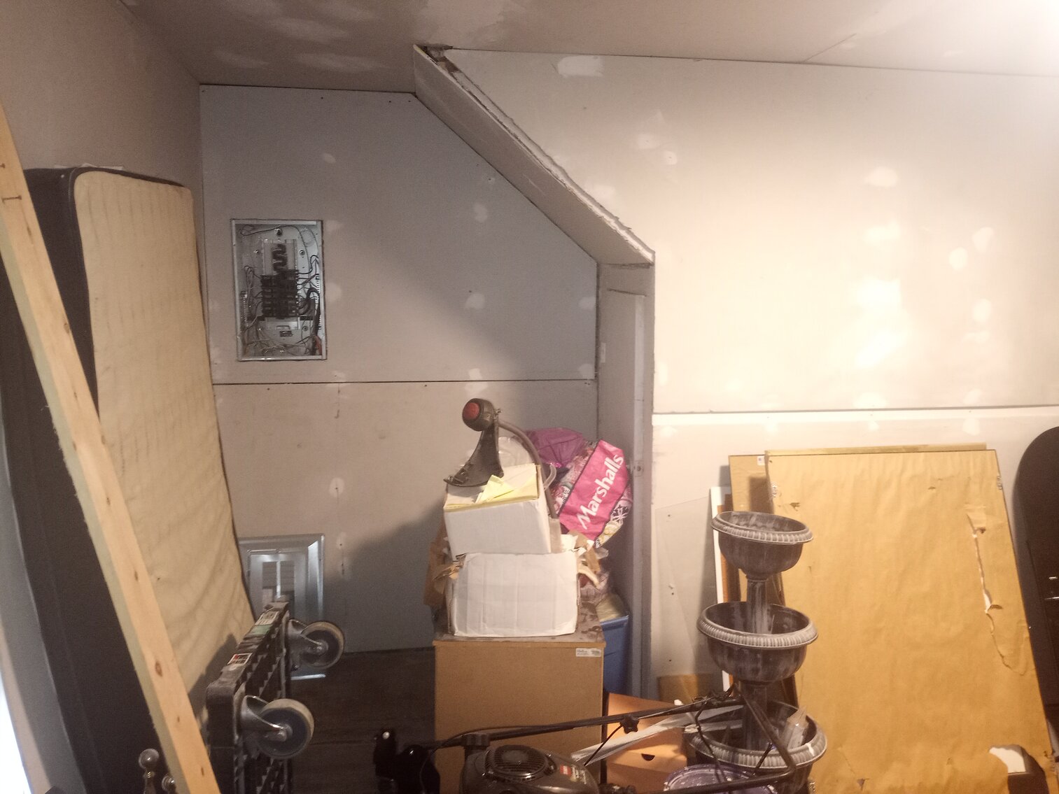 Image for 3 bed 1 Bath 1228 Sq. Single Family Home in Petersburg, Va