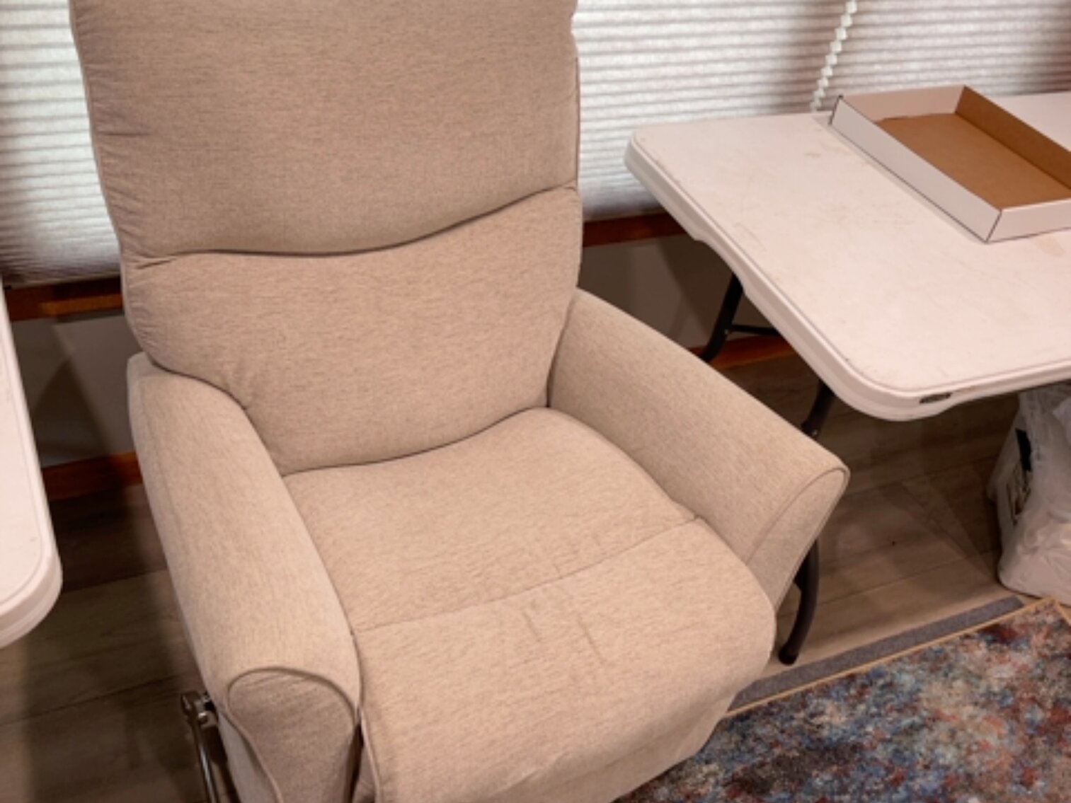 Rocker/ Recliner
