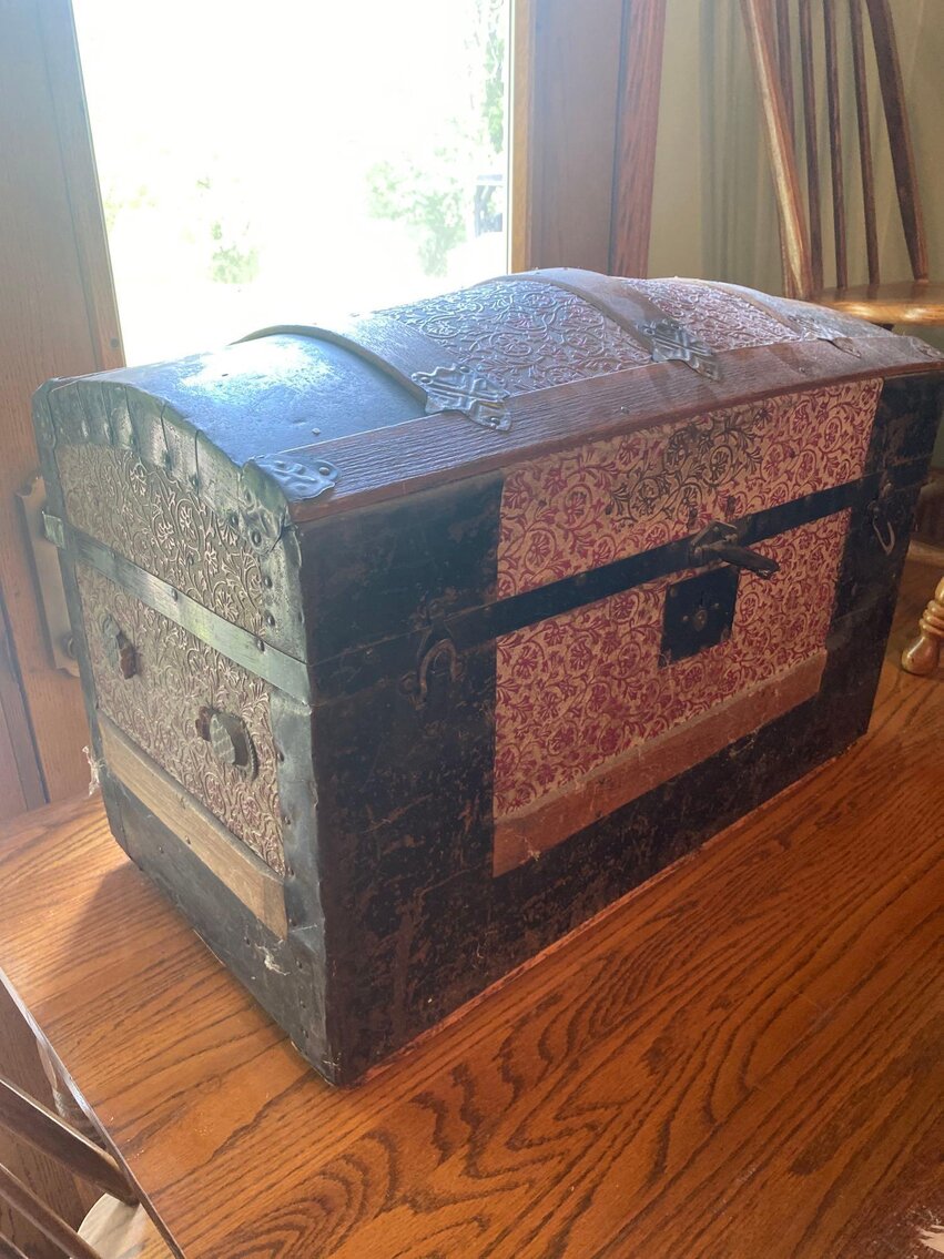 Image for John Deere Mower, UTV, Knives, Ammo, Antiques, Tools, Fishing, Collectibles, Glass, Household, Furniture (Bays)