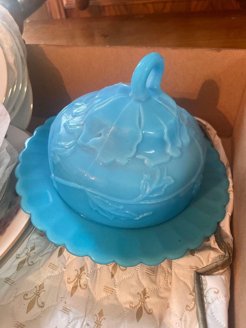 Image for John Deere Mower, UTV, Knives, Ammo, Antiques, Tools, Fishing, Collectibles, Glass, Household, Furniture (Bays)