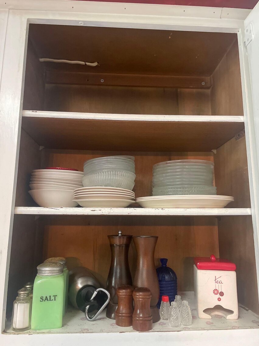 Image for John Deere Mower, UTV, Knives, Ammo, Antiques, Tools, Fishing, Collectibles, Glass, Household, Furniture (Bays)