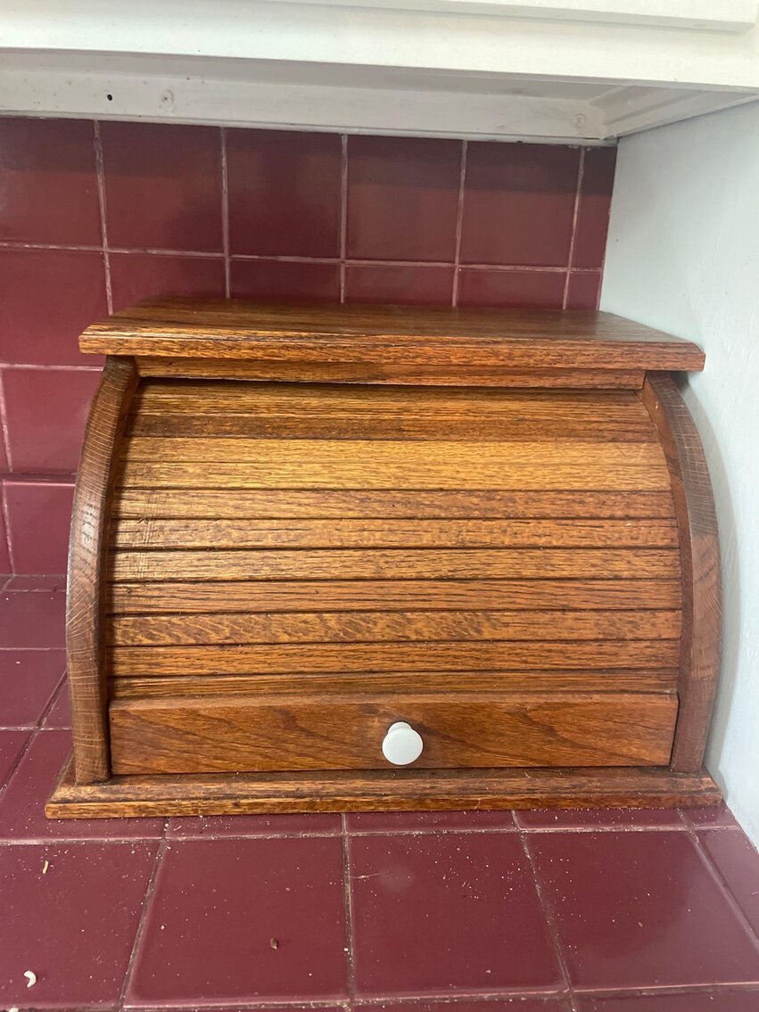 Image for John Deere Mower, UTV, Knives, Ammo, Antiques, Tools, Fishing, Collectibles, Glass, Household, Furniture (Bays)