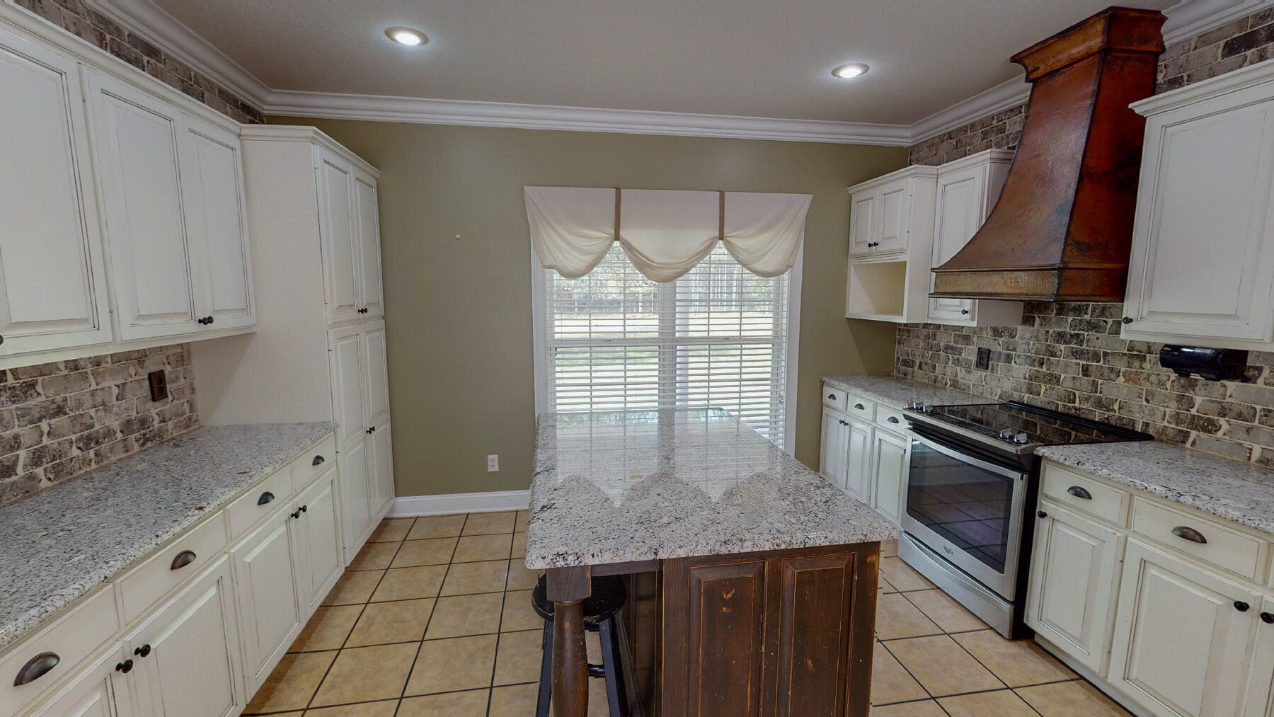 Image for Country Living in South Lowndes County: Home on 36.99 +/- Acres