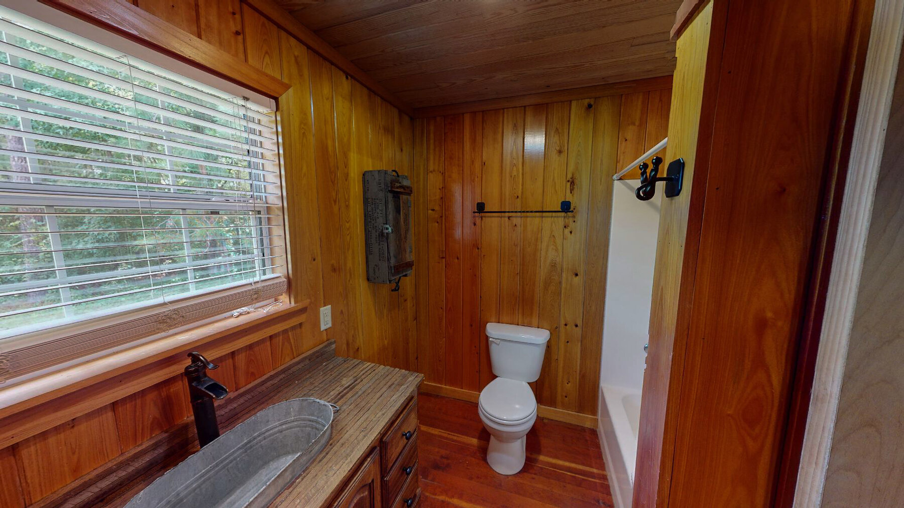 Image for Country Living in South Lowndes County: Home on 36.99 +/- Acres