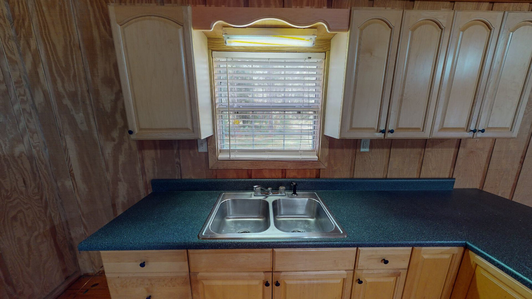 Image for Country Living in South Lowndes County: Home on 36.99 +/- Acres