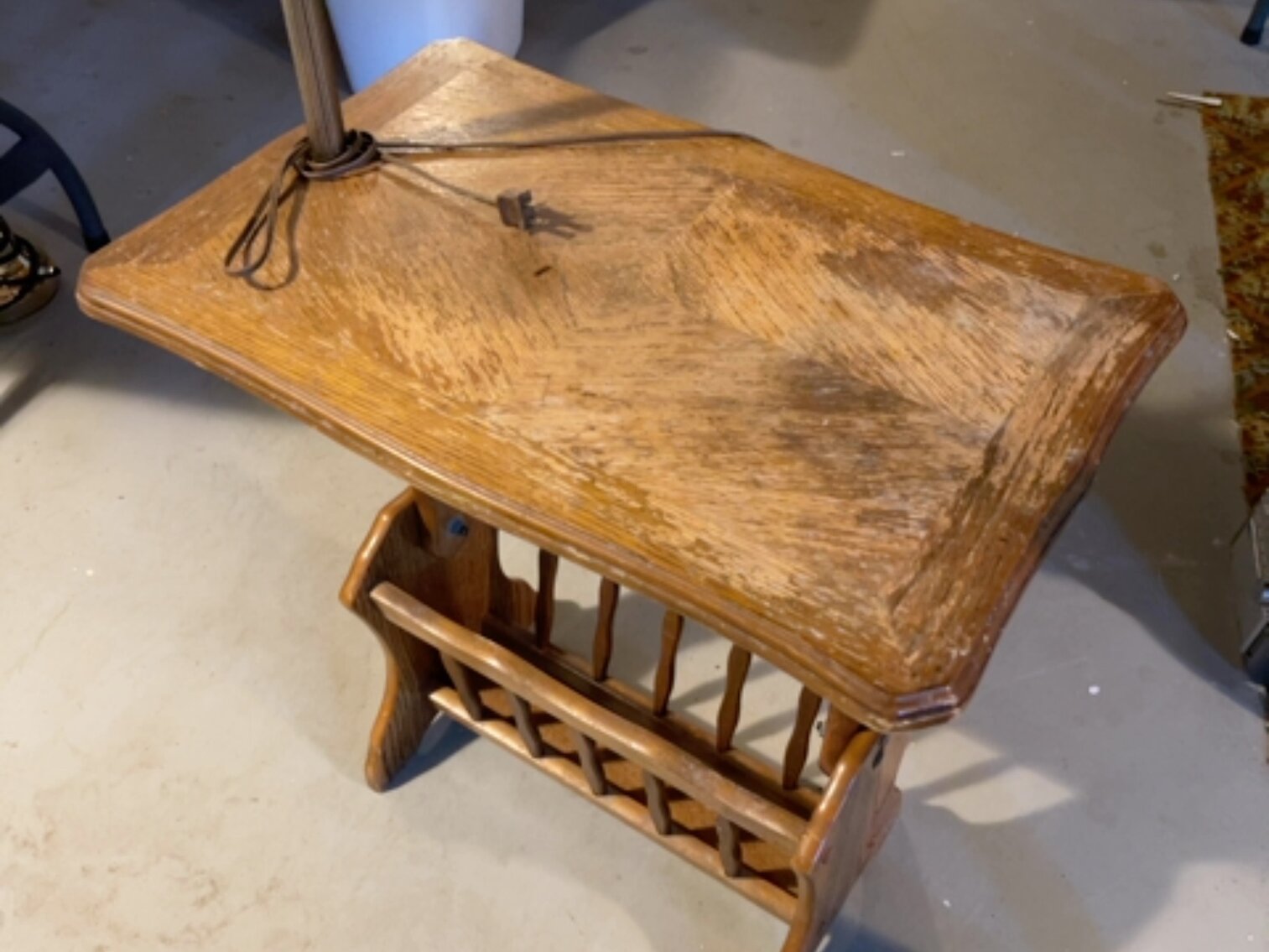 End Table with Lamp