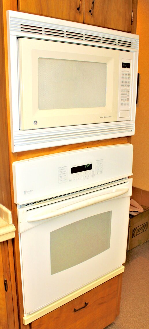 Image for MID CENTURY TIME CAPSULE ESTATE AUCTION