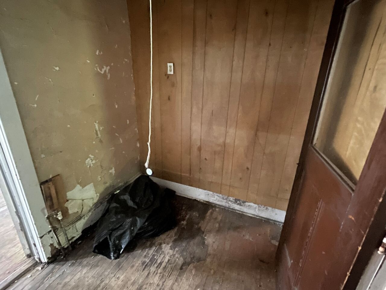 Image for CASH ONLY Real Estate Located at 19 5th Street Clintonville