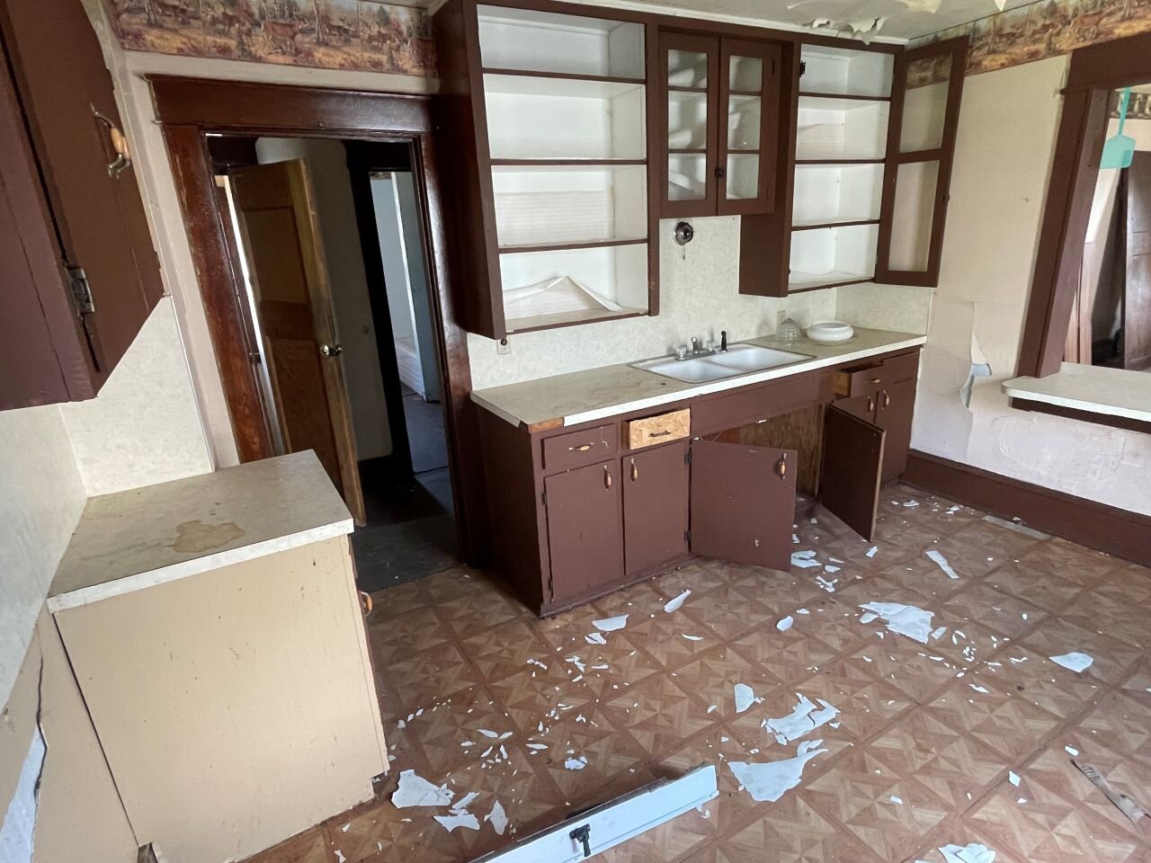 Image for CASH ONLY Real Estate Located at 19 5th Street Clintonville