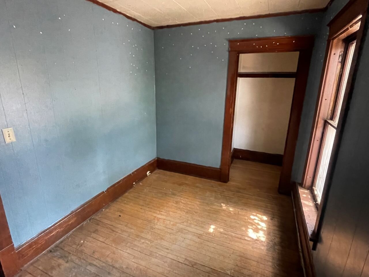 Image for CASH ONLY Real Estate Located at 19 5th Street Clintonville