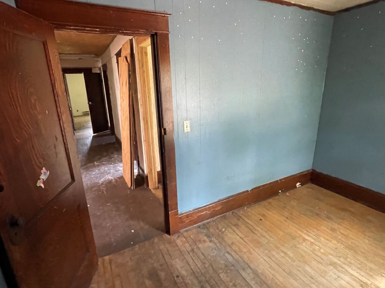 Image for CASH ONLY Real Estate Located at 19 5th Street Clintonville