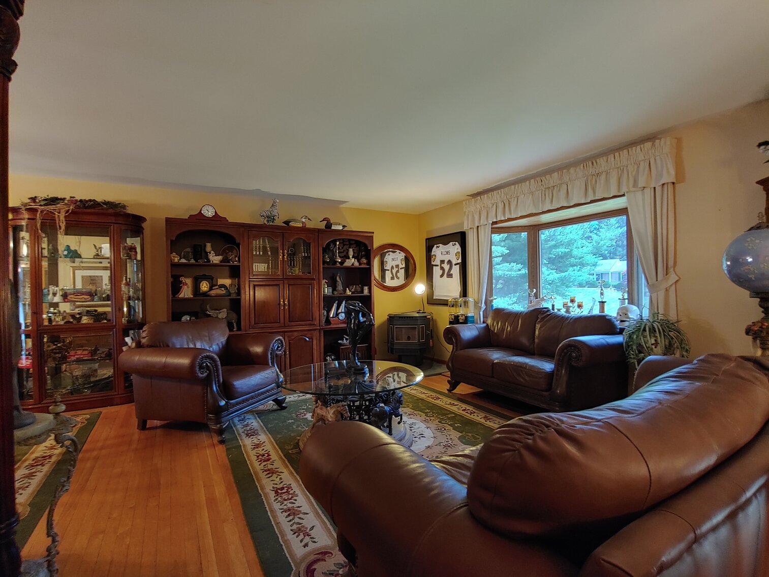 Image for 3 BR BRICK & VINYL SIDED SPLIT LEVEL HOME ON 0.57+/- AC W/ 18’ X 40’ INGROUND POOL; SALTWATER & FRESHWATER FISHING GEAR, 80+ HEAVY DUTY RODS & REELS, COLLECTIBLES, MEMORABILIA, FURNITURE & HOUSEHOLD ITEMS