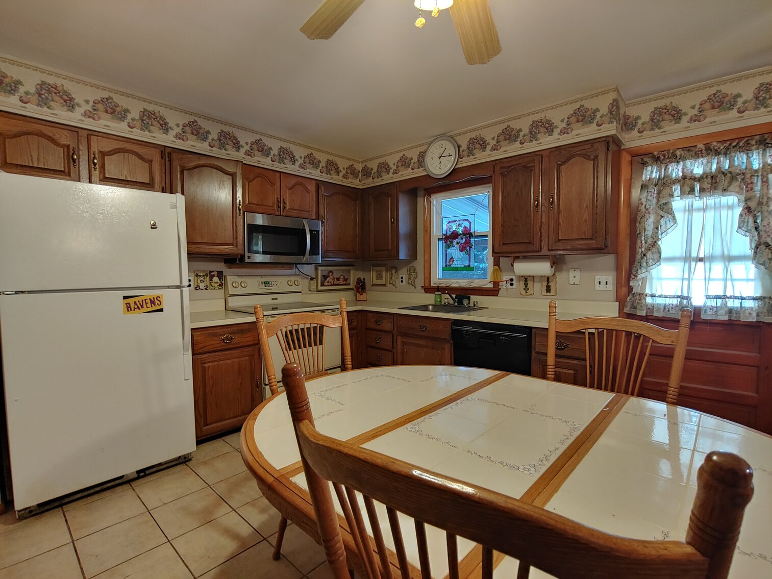 Image for 3 BR BRICK & VINYL SIDED SPLIT LEVEL HOME ON 0.57+/- AC W/ 18’ X 40’ INGROUND POOL; SALTWATER & FRESHWATER FISHING GEAR, 80+ HEAVY DUTY RODS & REELS, COLLECTIBLES, MEMORABILIA, FURNITURE & HOUSEHOLD ITEMS