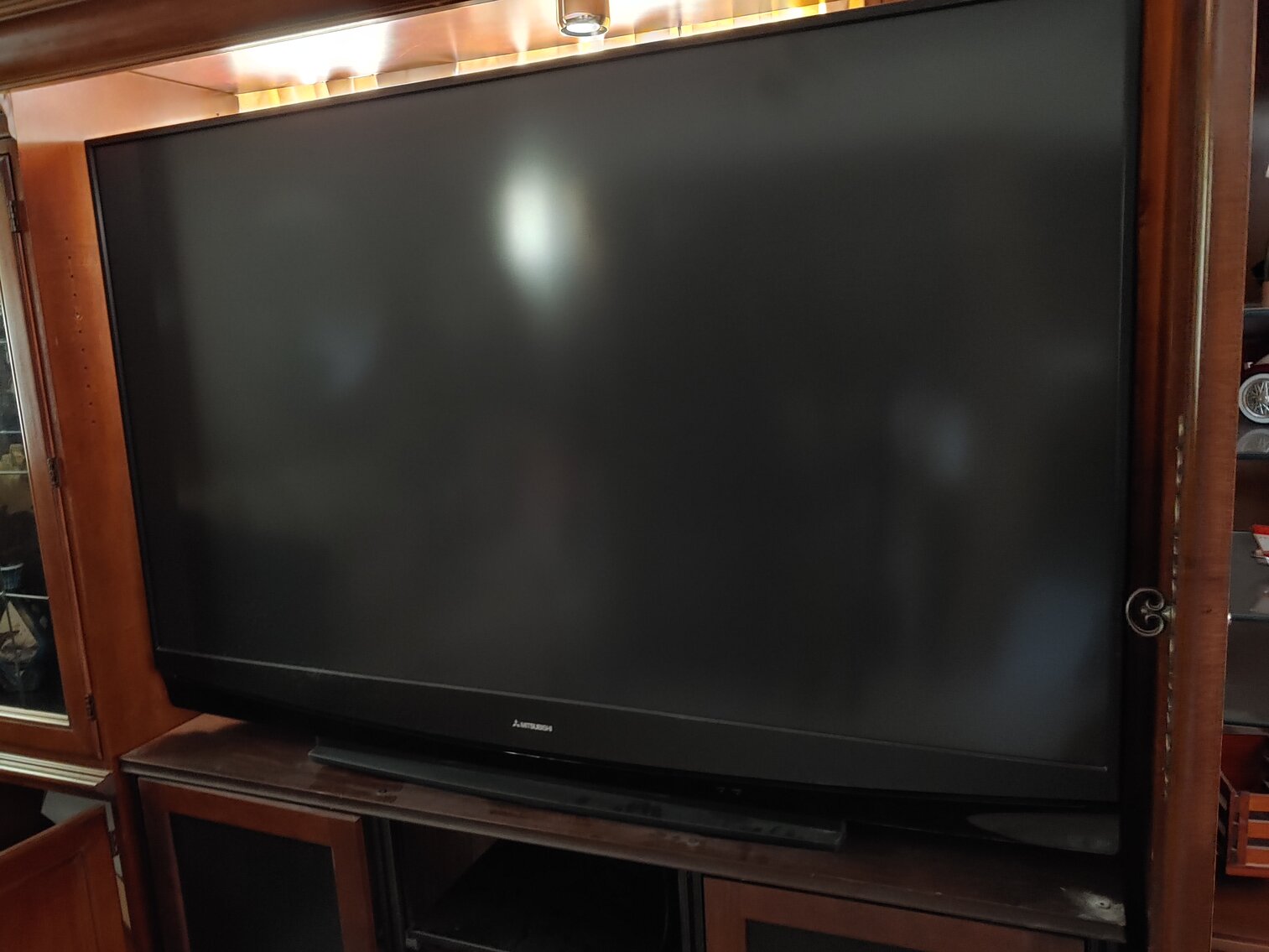 Image for 3 BR BRICK & VINYL SIDED SPLIT LEVEL HOME ON 0.57+/- AC W/ 18’ X 40’ INGROUND POOL; SALTWATER & FRESHWATER FISHING GEAR, 80+ HEAVY DUTY RODS & REELS, COLLECTIBLES, MEMORABILIA, FURNITURE & HOUSEHOLD ITEMS